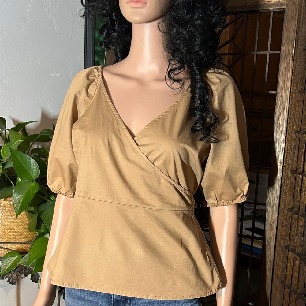 OLD NAVY WRAP AROUND TOP S